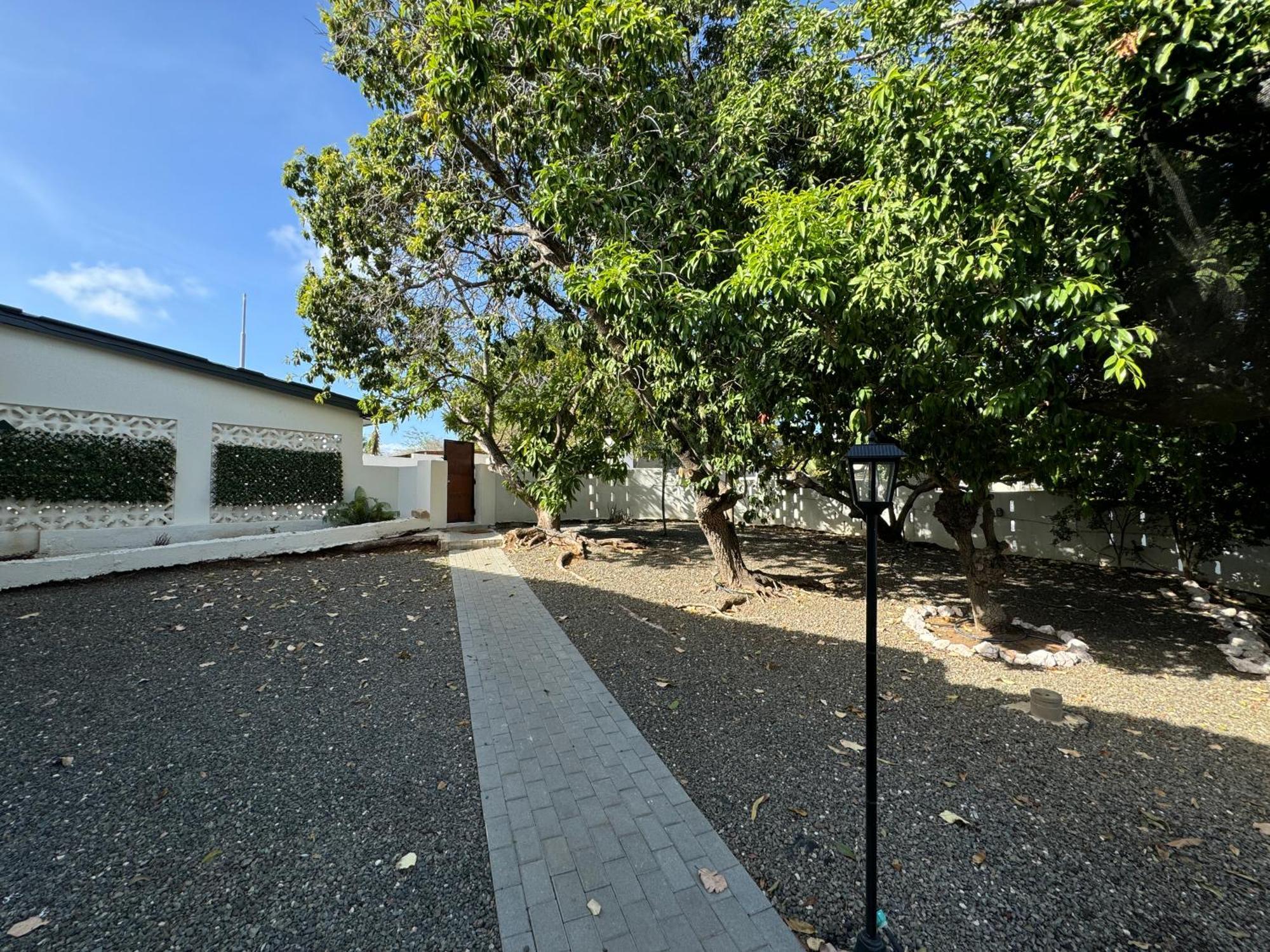 Villa Grand Jardin Jan Thiel Exterior photo